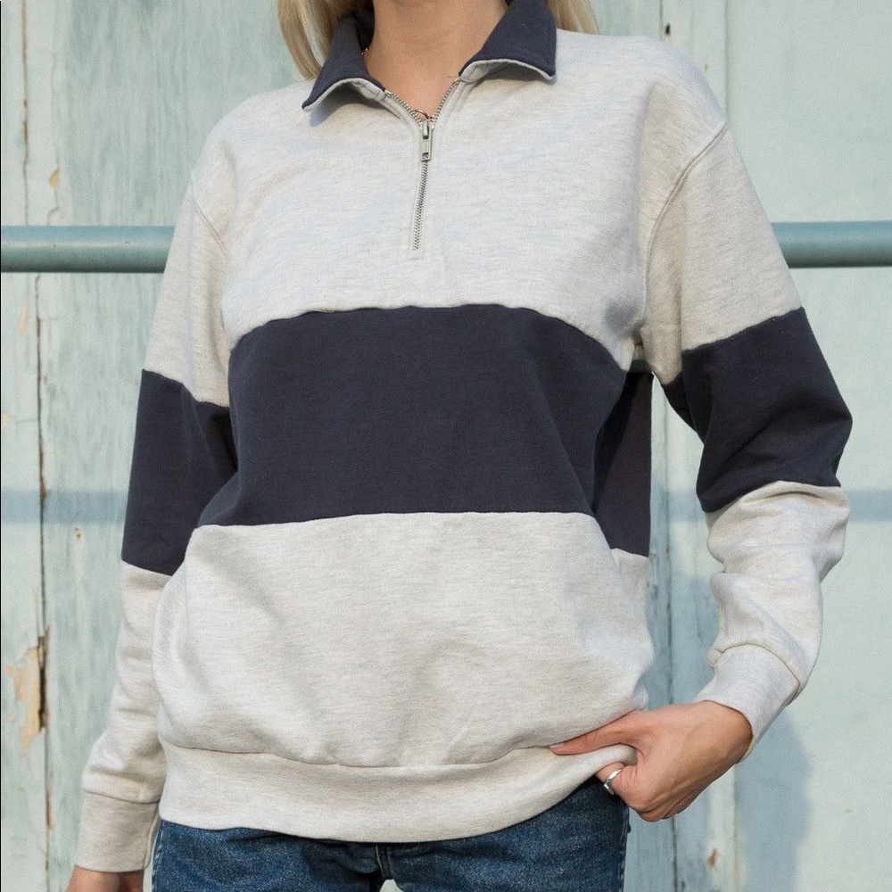 Brandy Melville Isabella Heather Grey Navy Blue Quarter Zip Pullover Sweatshirt